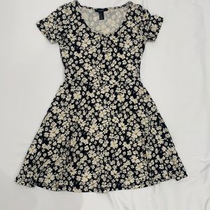 Forever 21 Floral Dress Size Medium